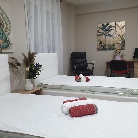 Lovely Apartment On Tirana City Center Tiranë Eksteriør bilde